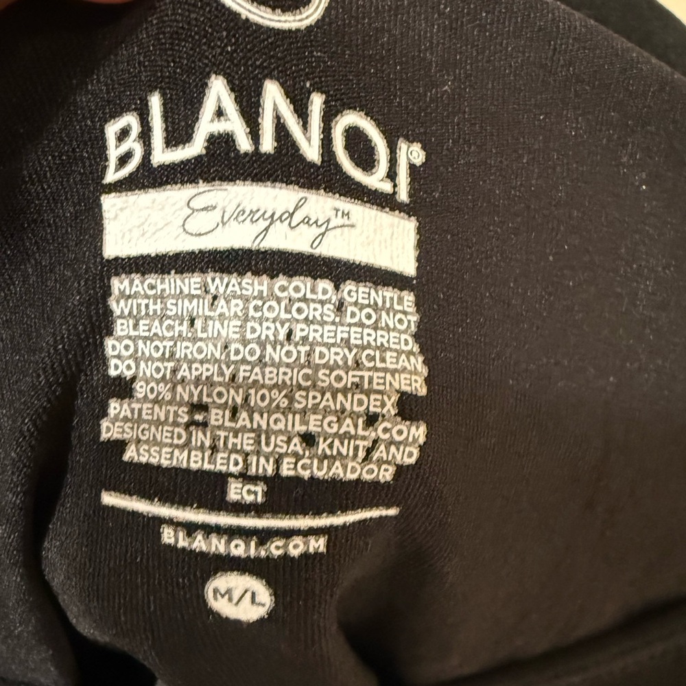 Blanqi Everyday Maternity Ruched Crew Neck Black Cap Sleeve Dress- Size M/L - Picture 4 of 4